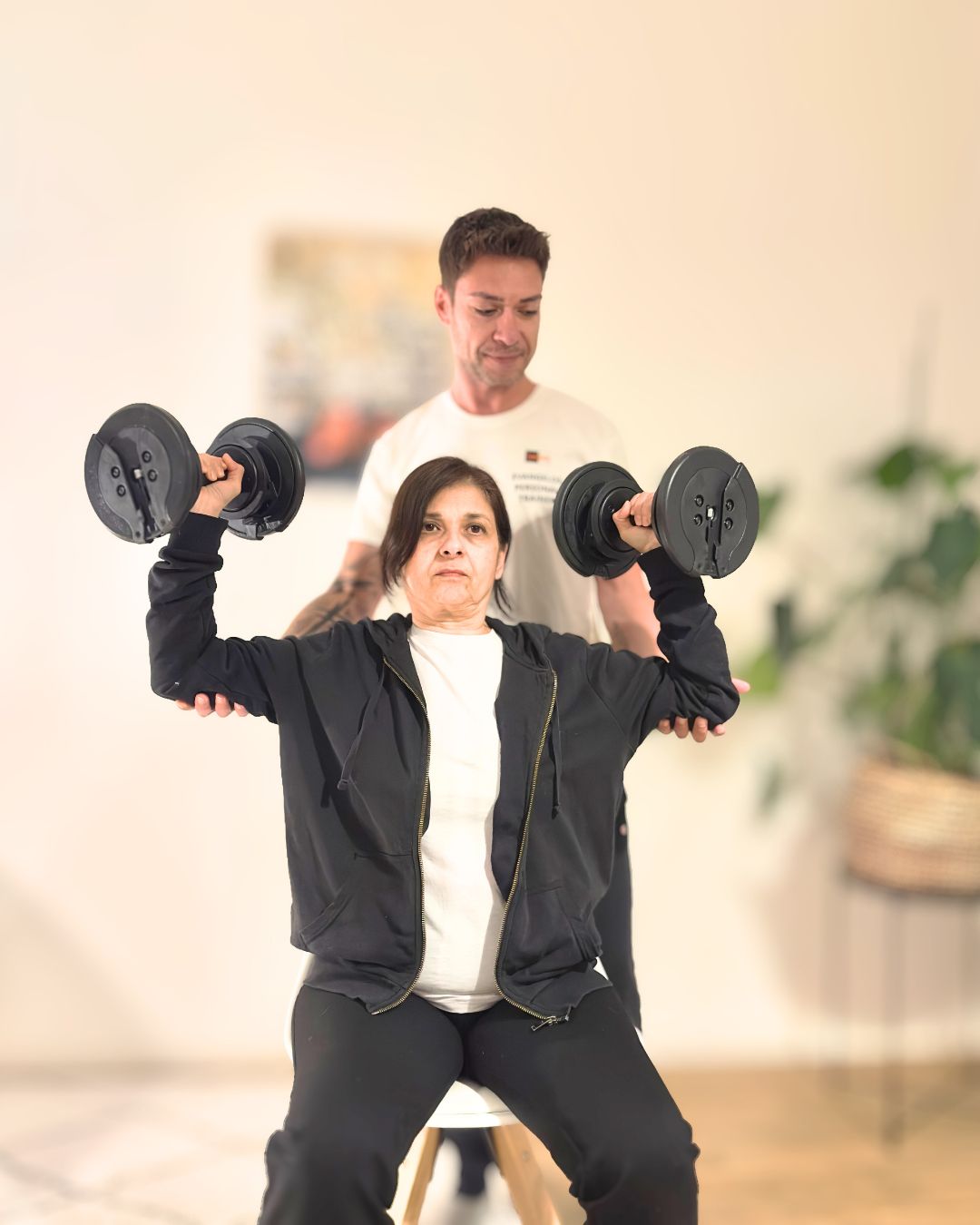 ENFORM Düsseldorf – Fitnesstraining bei Nacken-, Rücken- und Schulterschmerzen (mobil)